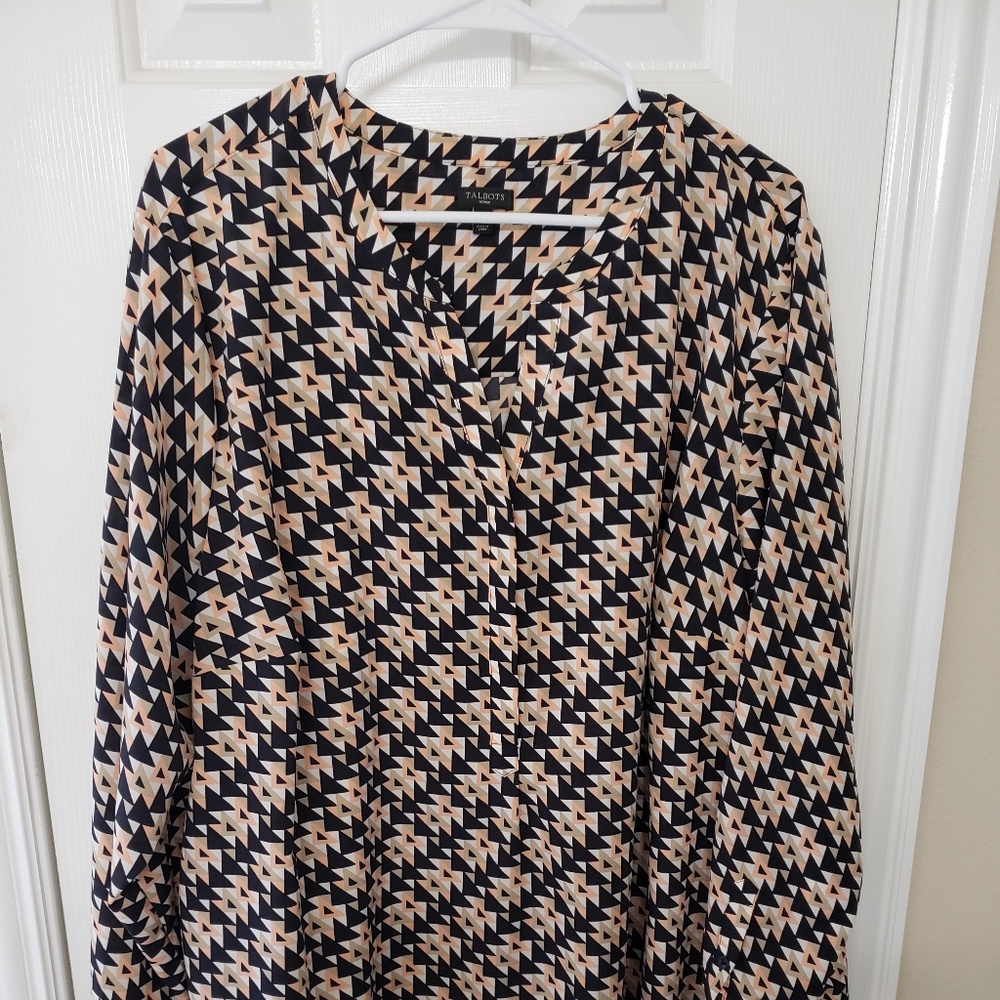 Geometric print blouse #reposh